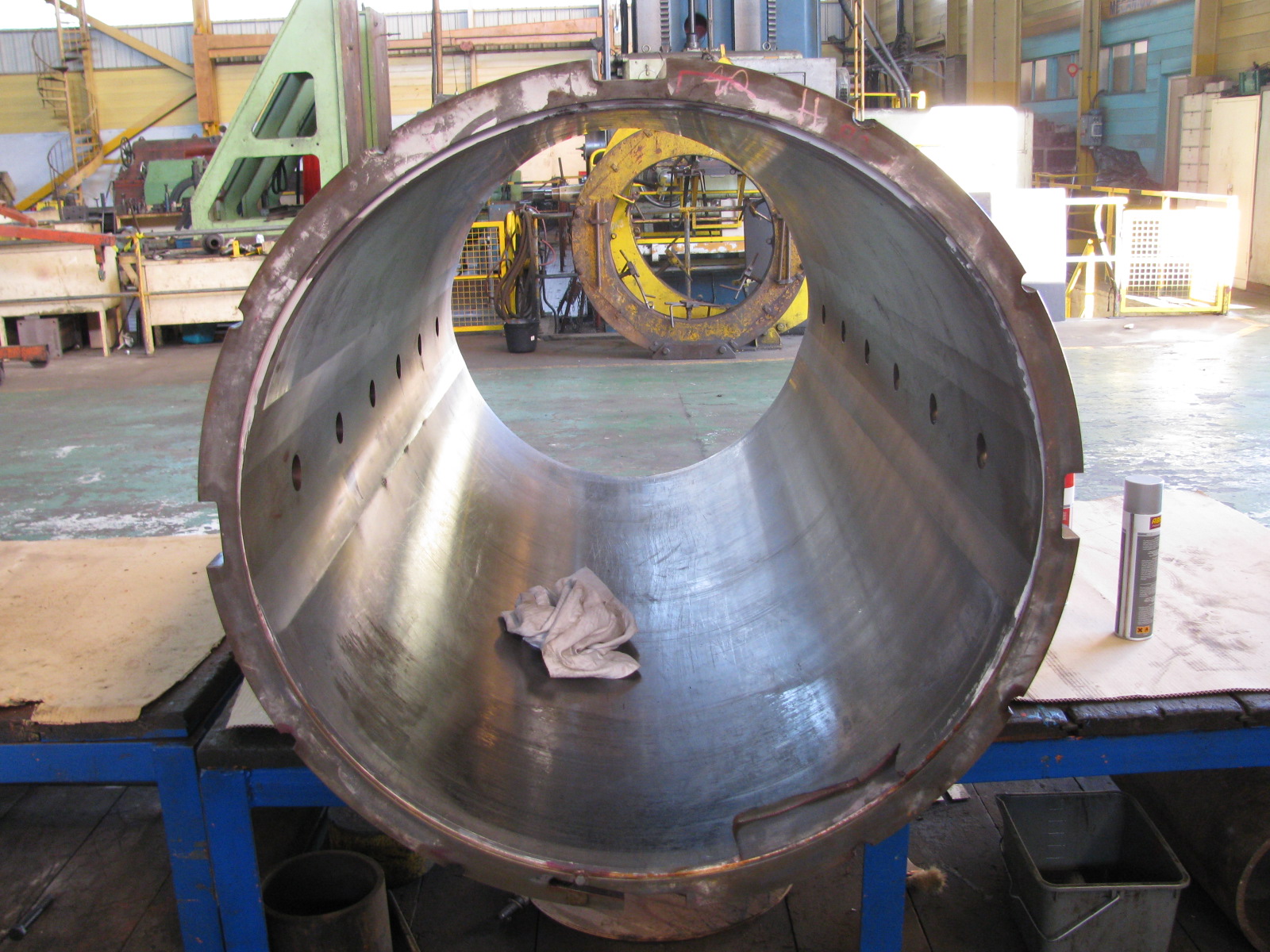 Damage to stern tube bearing